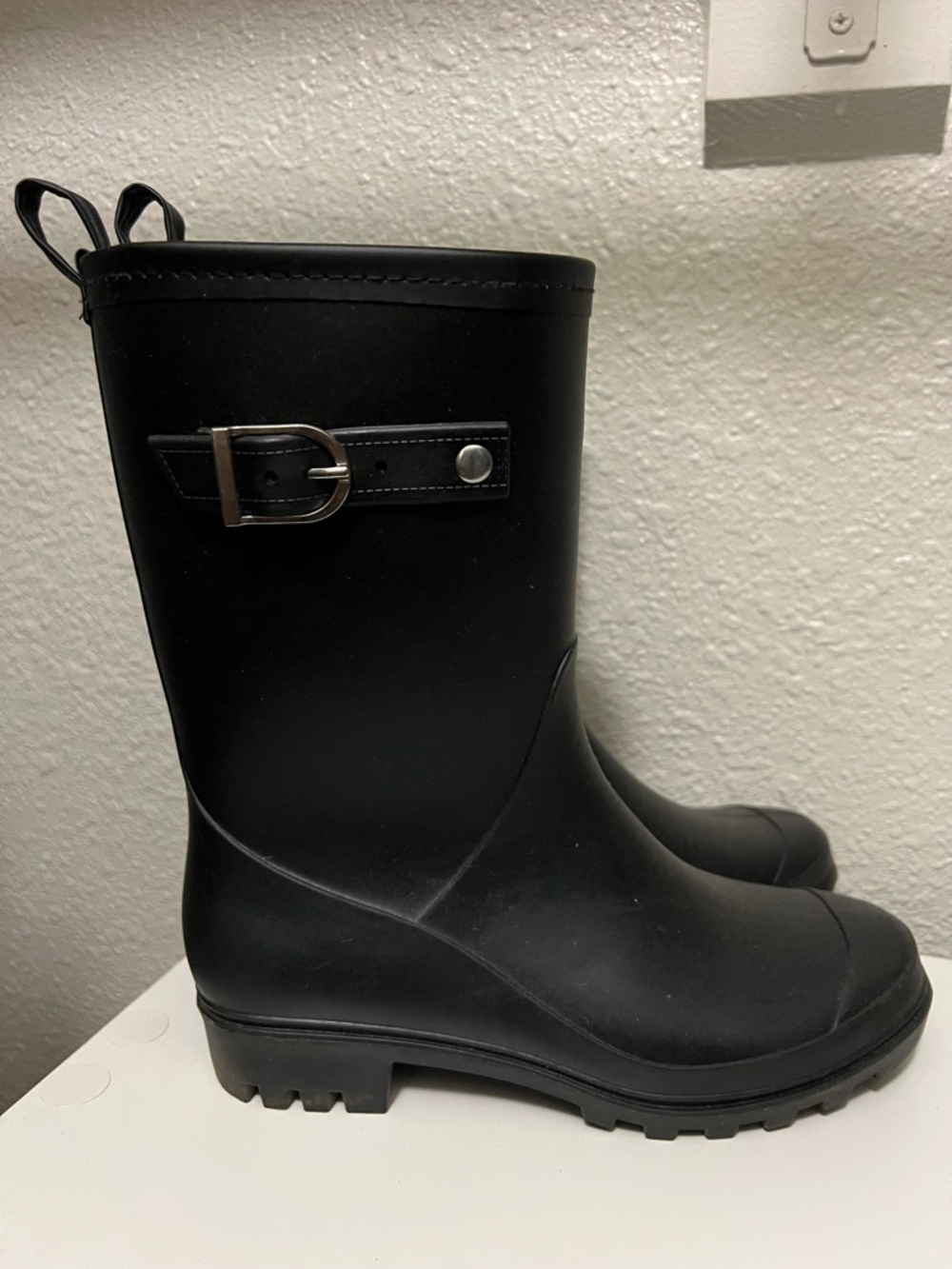 Capelli of New York Black Mid-Calf Rain Boots, 7